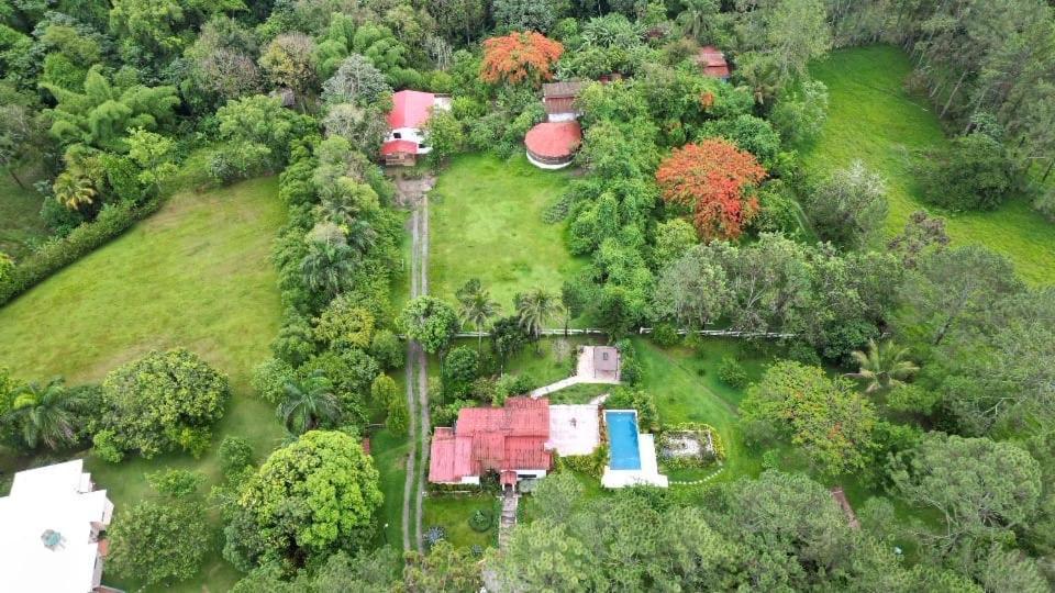 Haus Unter Palmen Jarabacoa Exterior foto